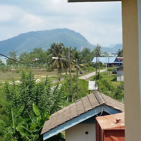 Hji Residensi Hotel Kuah Esterno foto