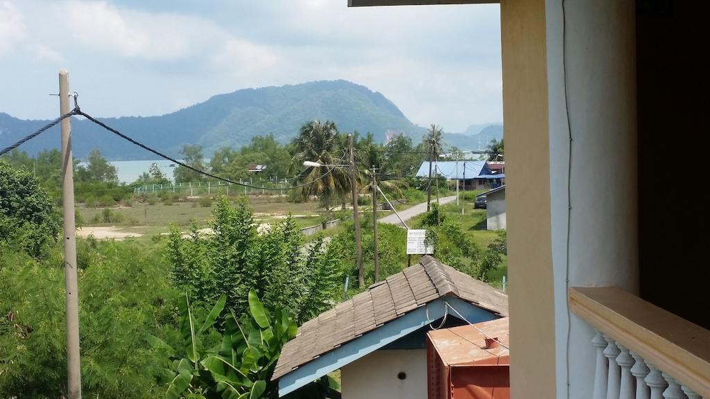 Hji Residensi Hotel Kuah Esterno foto